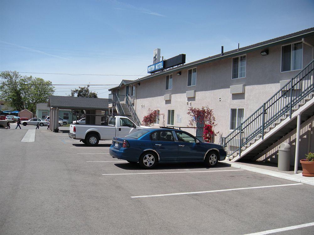 Western Motel Salinas Exterior photo
